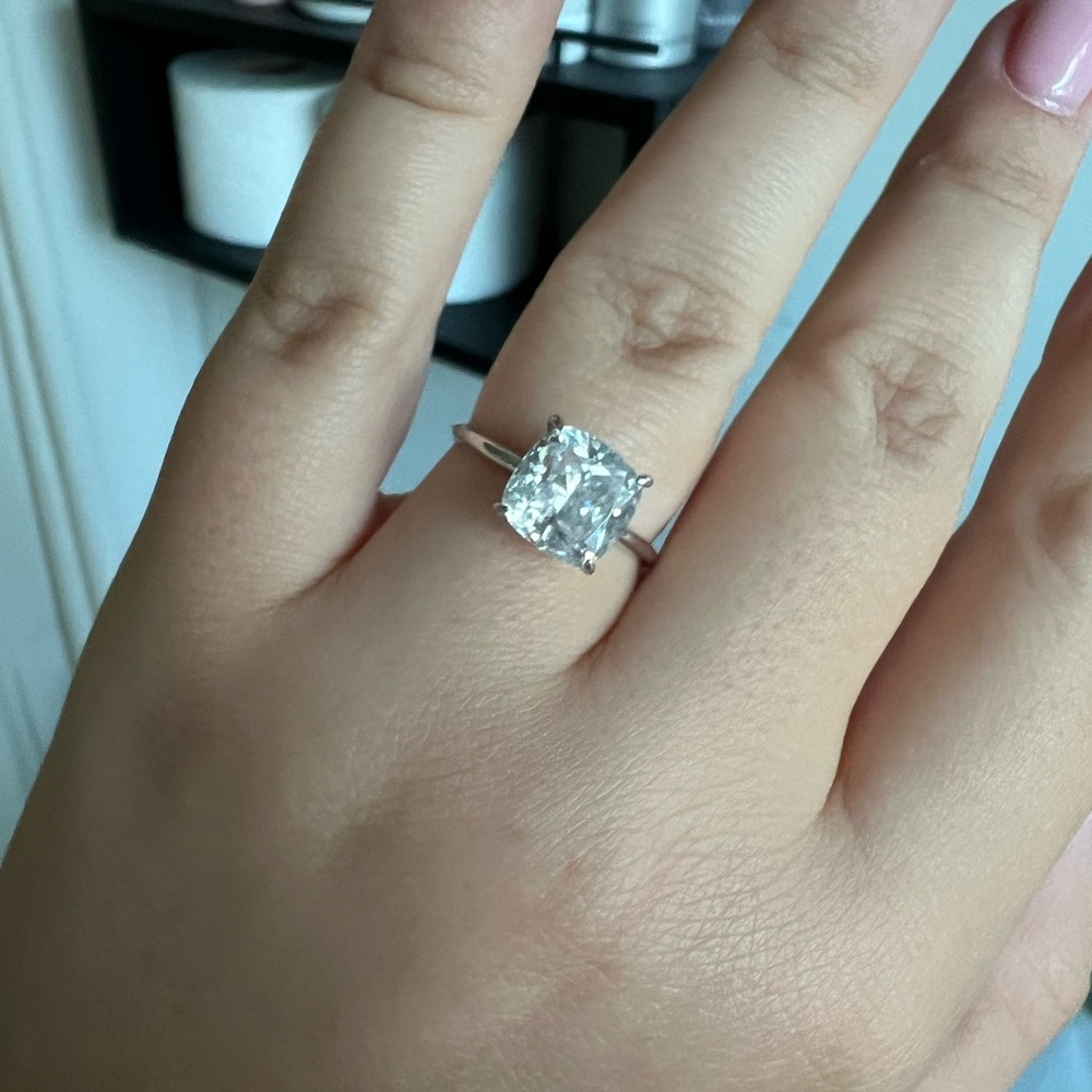 Modern Gents Claire Ring in Silver - Picture 2 of 3